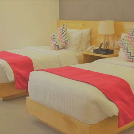 Bay'S Inn 巴莱尔 外观 照片